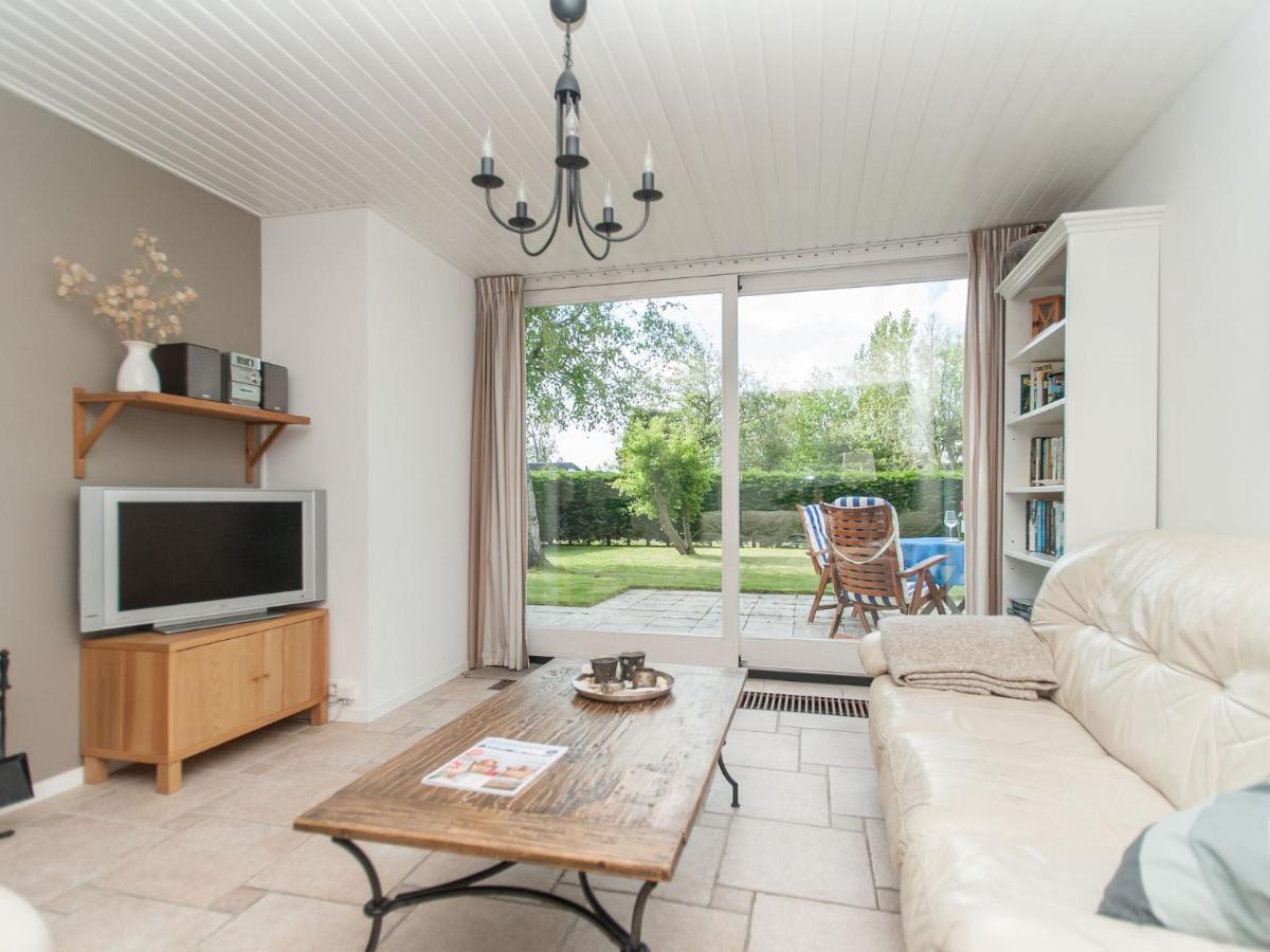 Cozy Holiday Home In Julianadorp With Garden Exteriör bild