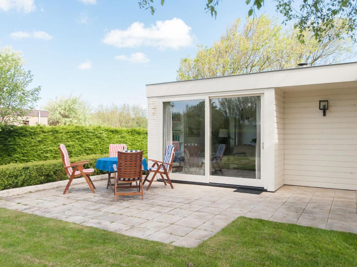 Cozy Holiday Home In Julianadorp With Garden Exteriör bild