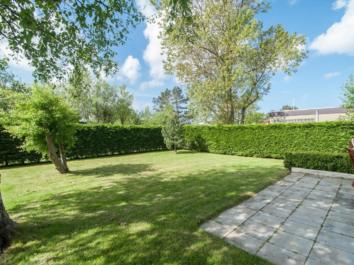 Cozy Holiday Home In Julianadorp With Garden Exteriör bild